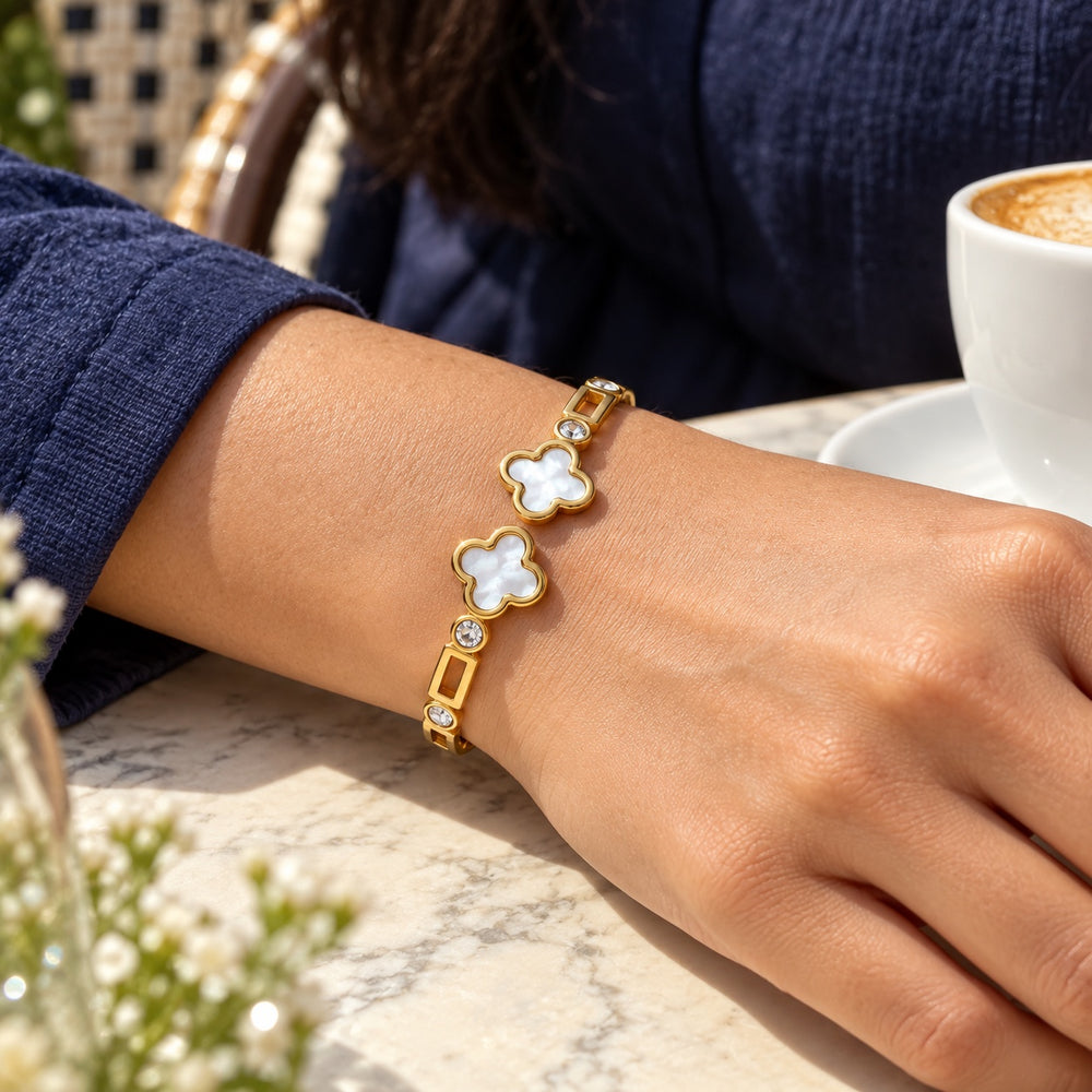 Clover Glow Bracelet